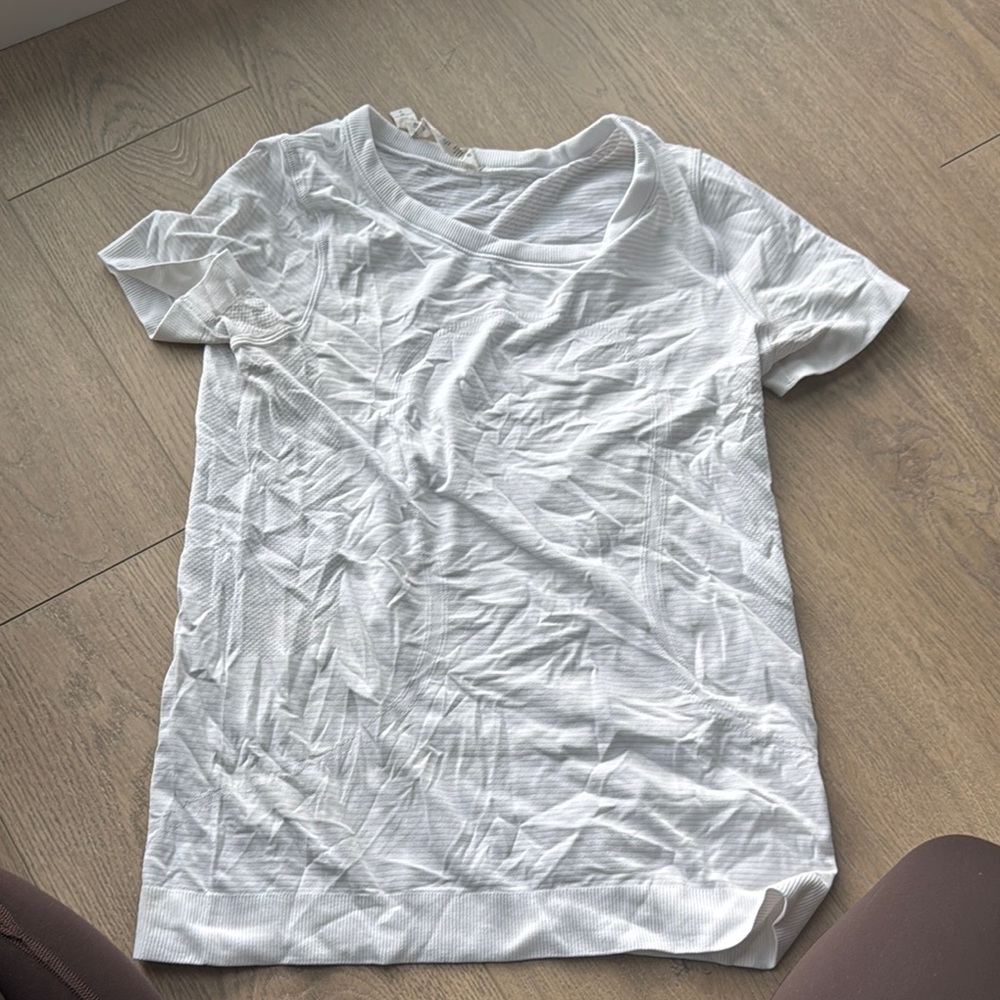 Lulu white top